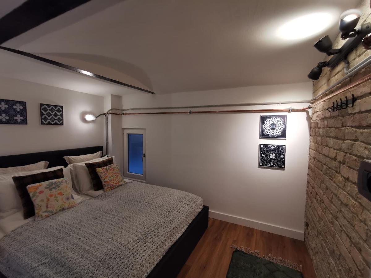 The Address Loft 22ppl * Boedapest